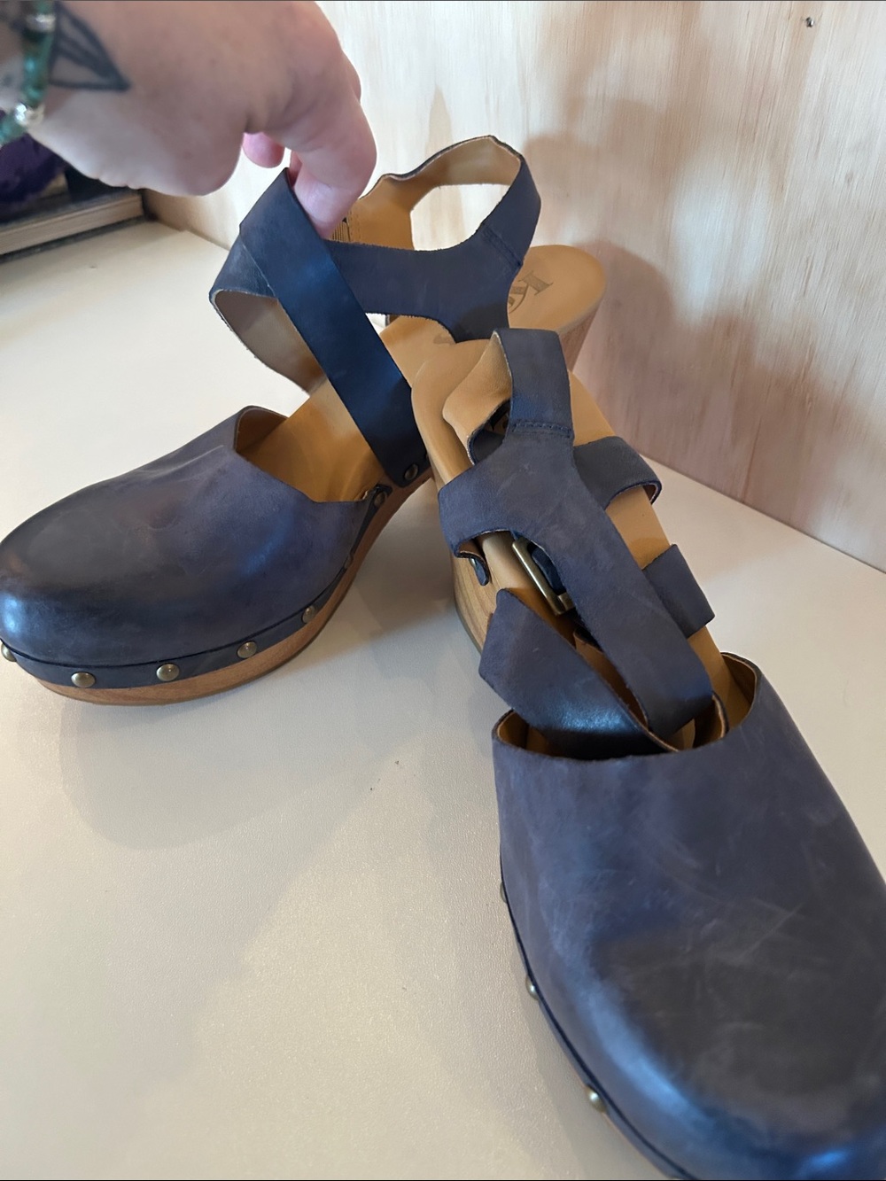 Kork-Ease Navy Leather Strappy Clog Sandals